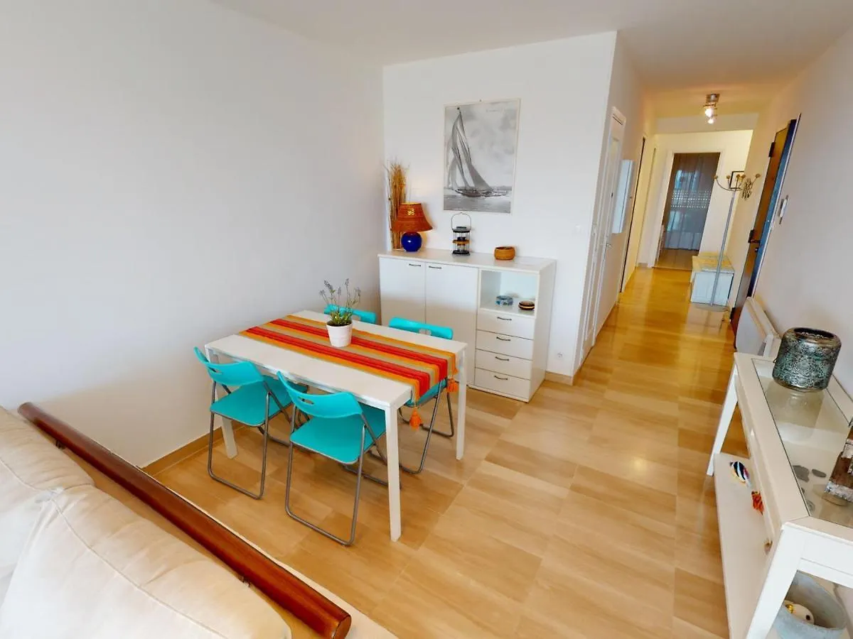 Bel Appartement Avec Terrasse, Piscine, Parking Et Wifi - Fr-1-196-321 Menton Apartment