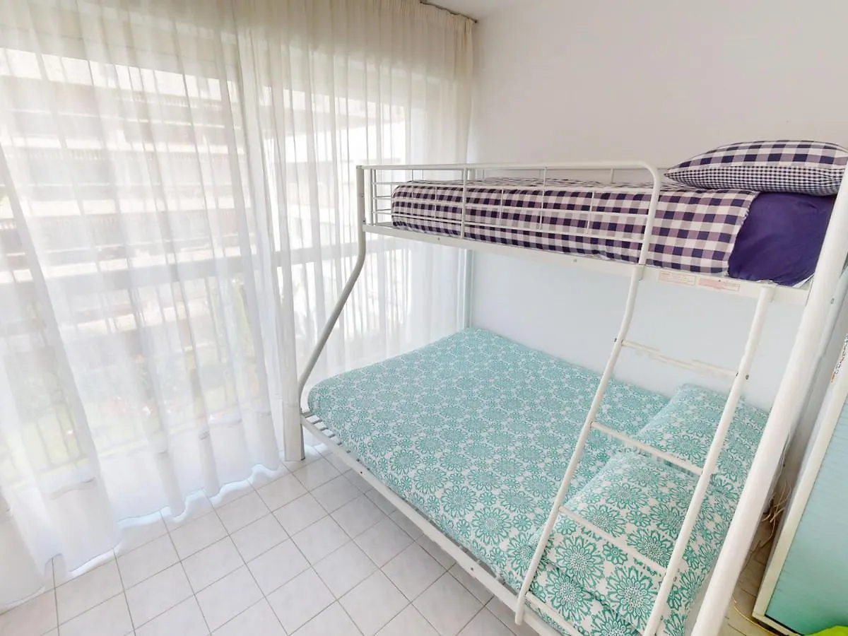 Bel Appartement Avec Terrasse, Piscine, Parking Et Wifi - Fr-1-196-321 Menton 0*,  France